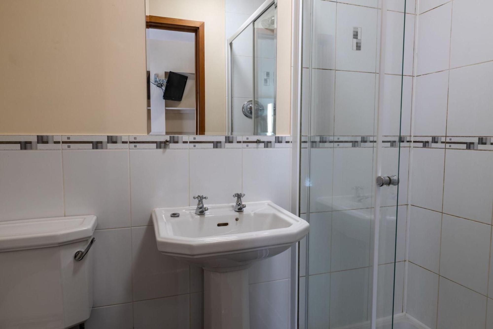 The Warehouse Hotel Yeovil Phòng bức ảnh