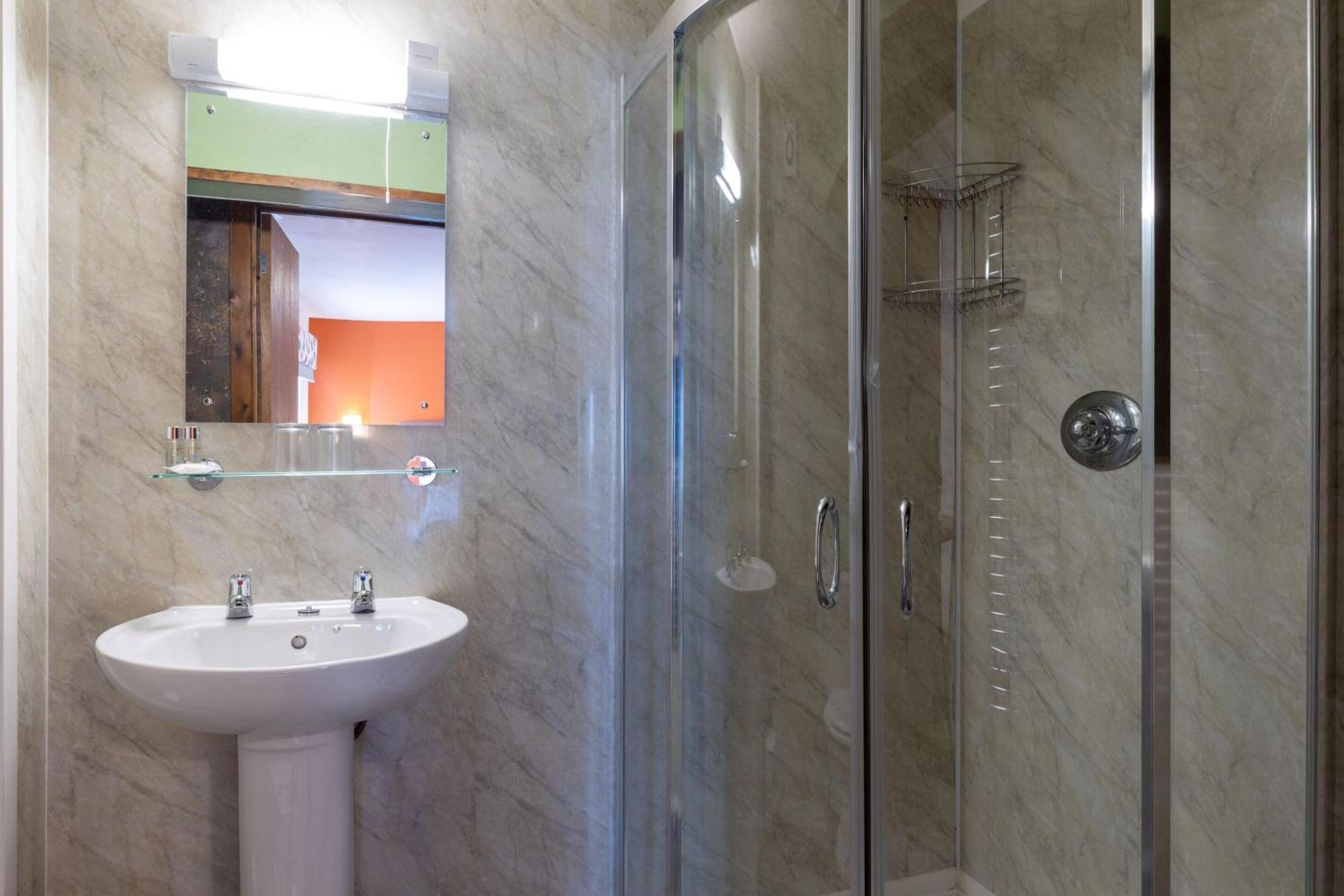 The Warehouse Hotel Yeovil Phòng bức ảnh