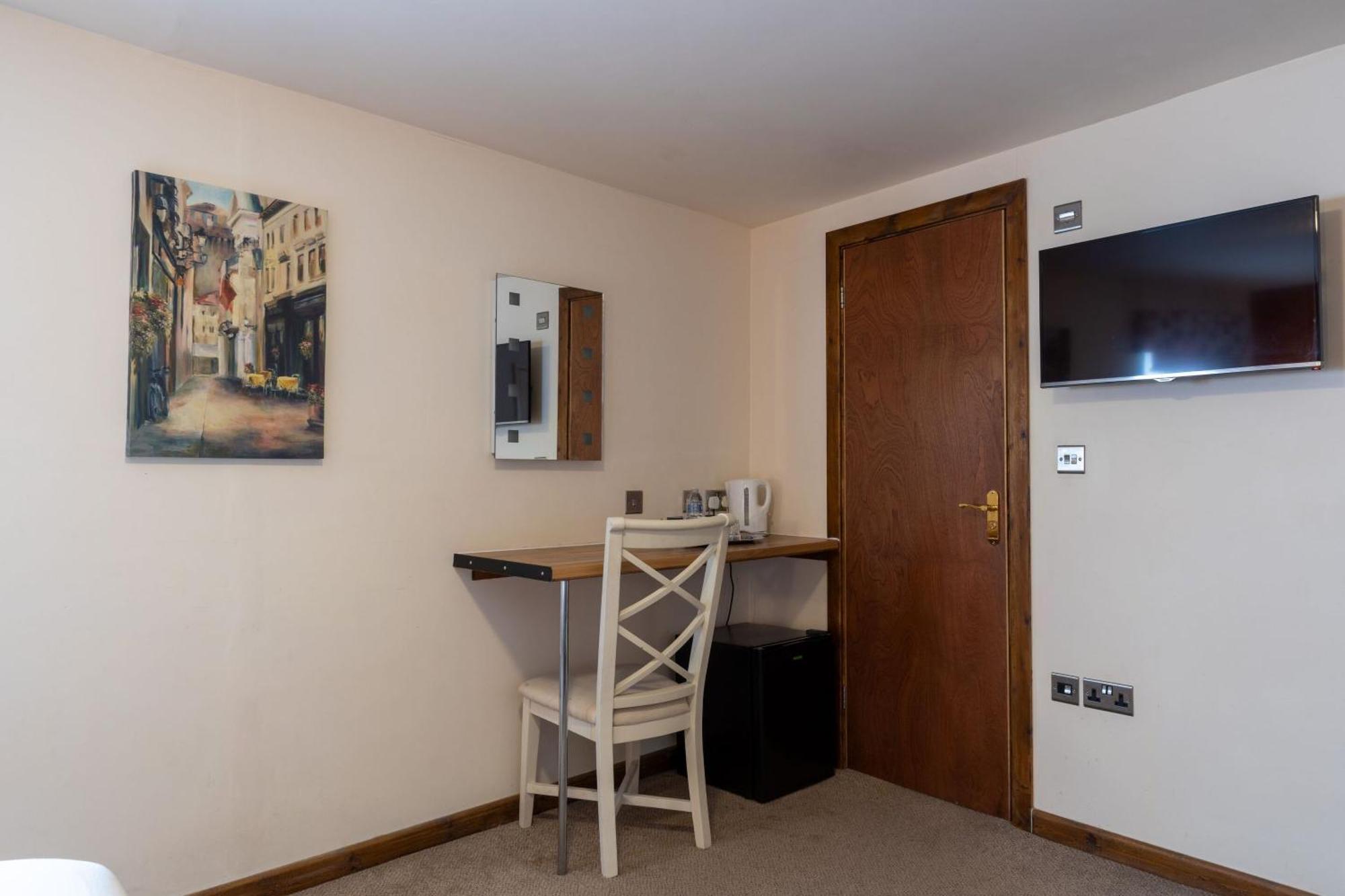 The Warehouse Hotel Yeovil Phòng bức ảnh